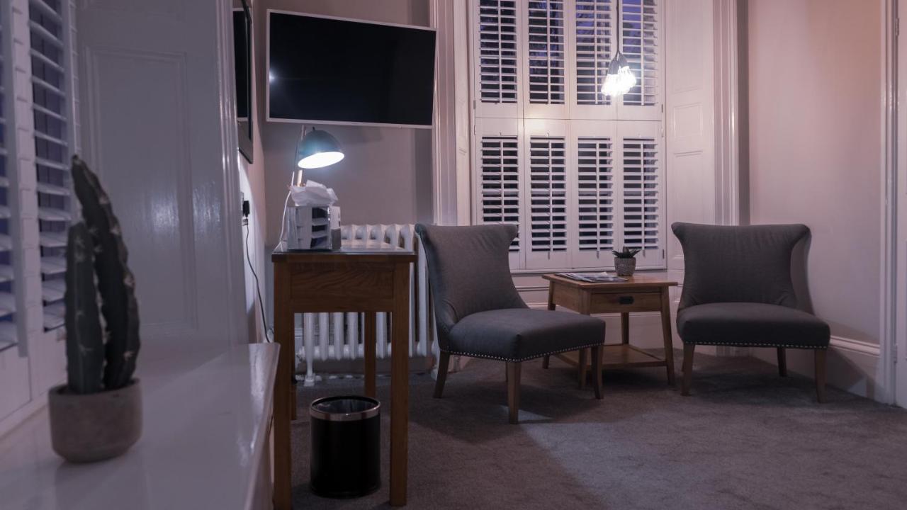 Tweedies Bar And Lodge Грасмиър Екстериор снимка